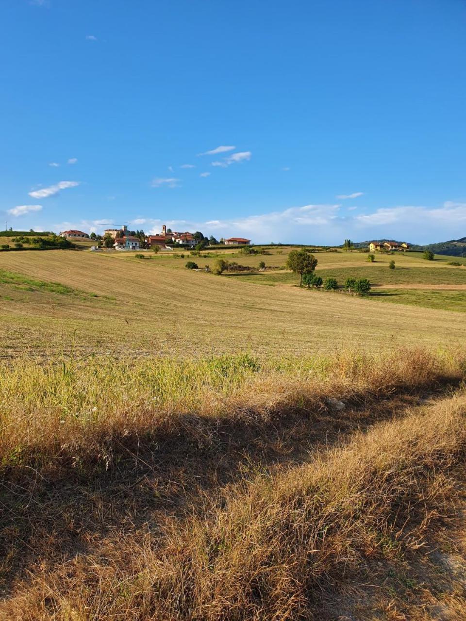 La Casa Rossa Nel Monferrato A