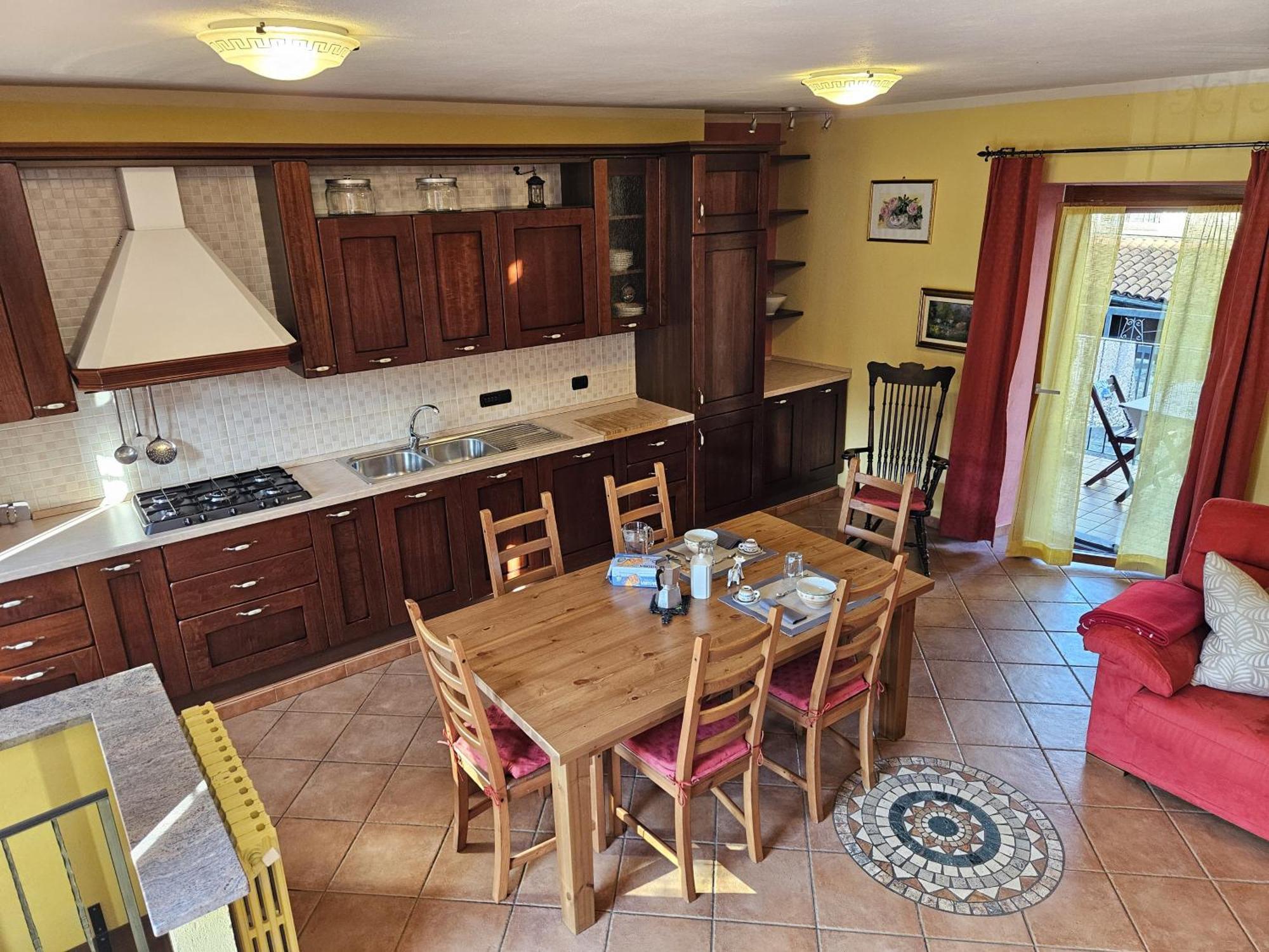 La Casa Rossa Nel Monferrato A Holiday home Moncucco Torinese